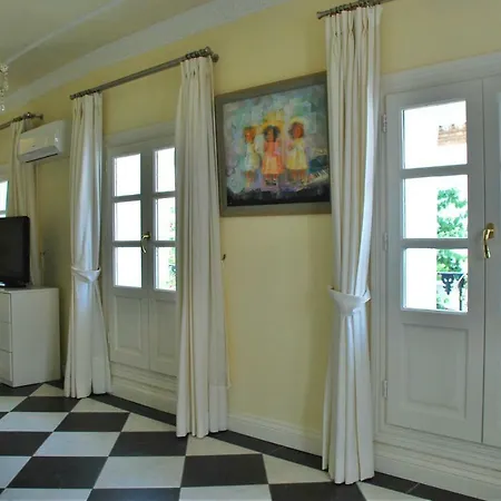 Апартаменты Beautiful Townhouse Old Town Марбелья