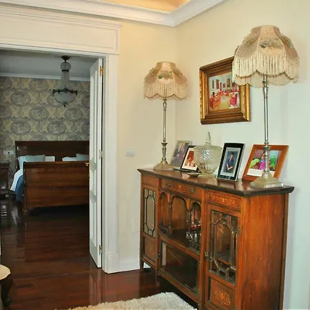 Апартаменты Beautiful Townhouse Old Town